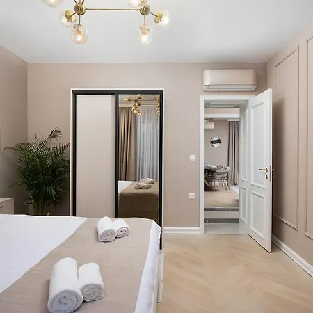 Via Flavia Luxury Accommodation With Free Private Parking Pula Exterior photo
