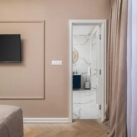 Via Flavia Luxury Accommodation With Free Private Parking Pula Exterior photo