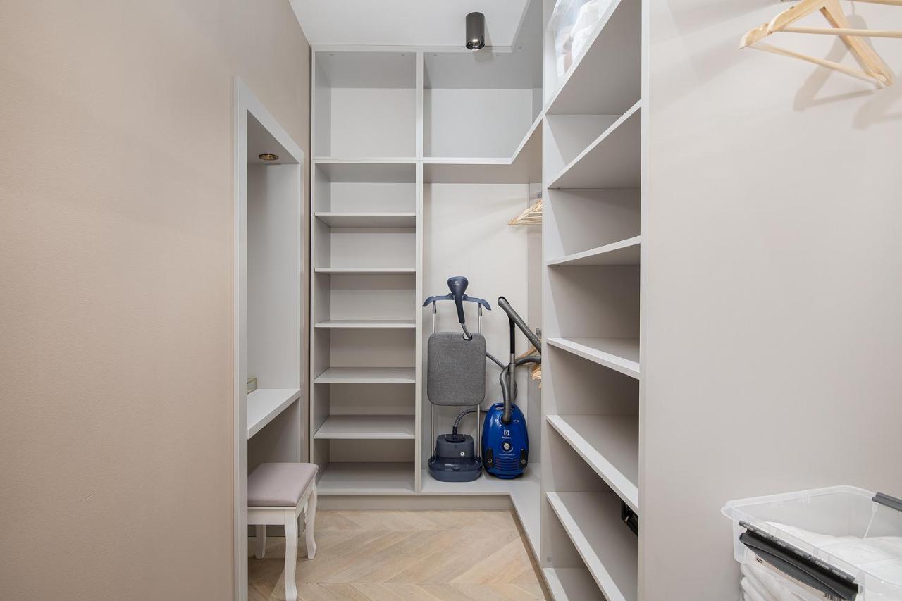 Via Flavia Luxury With Free Private Parking Apartman *